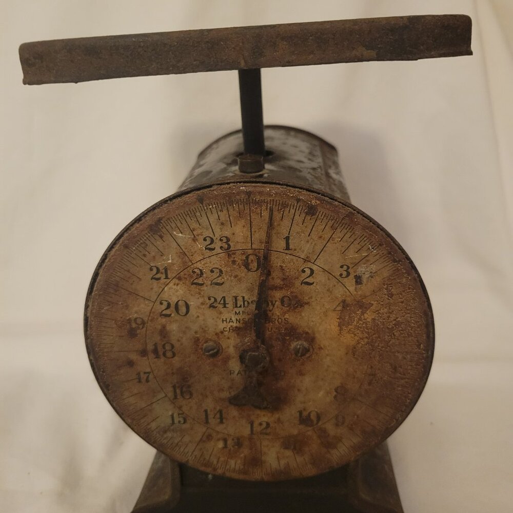 Antique 24 lb Hanson Bros Scale - Picture 8 of 8